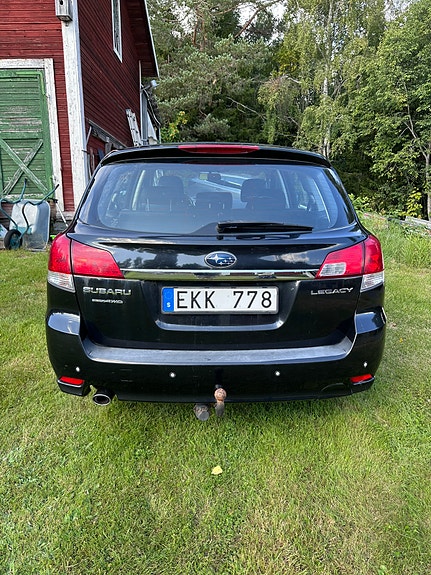 Subaru Legacy 4 of 4