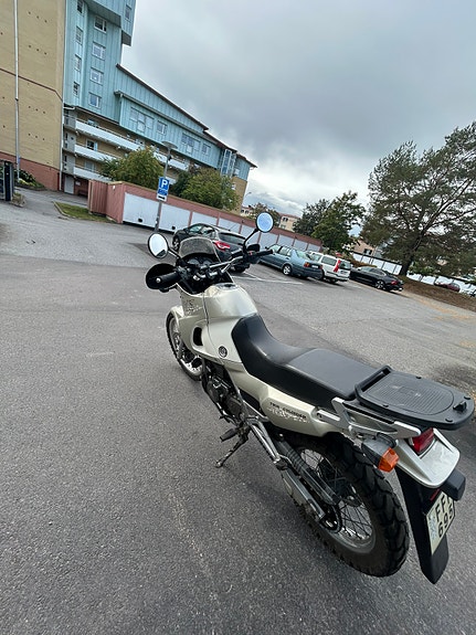 Kawasaki KLE500 3 of 9