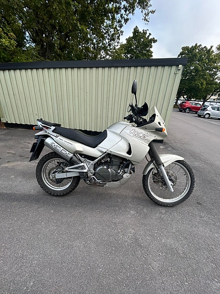 Kawasaki KLE500 2 of 9