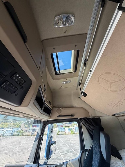Lastbil Mercedes Actros Maskintransport Biltransport 11 of 12
