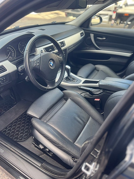 BMW 330xd 5 of 15