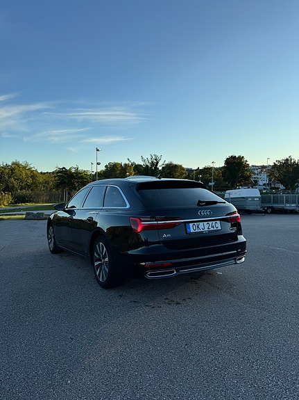 Audi A6 4 of 15
