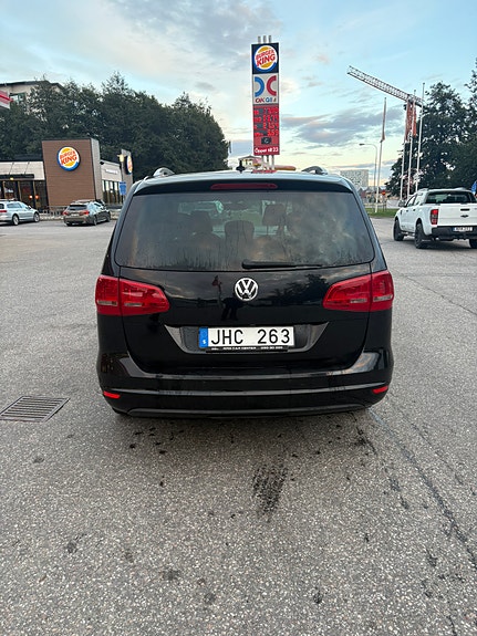 Volkswagen Sharan 3 of 8