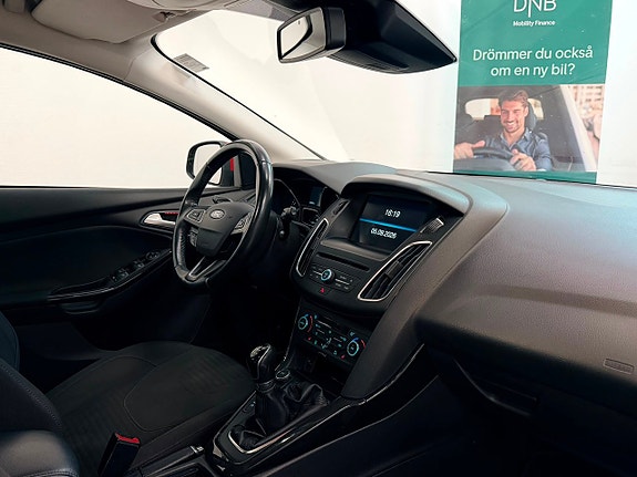Ford Focus 12 of 17