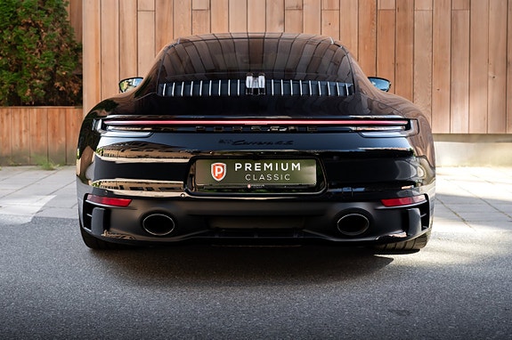 Porsche 911 11 of 30