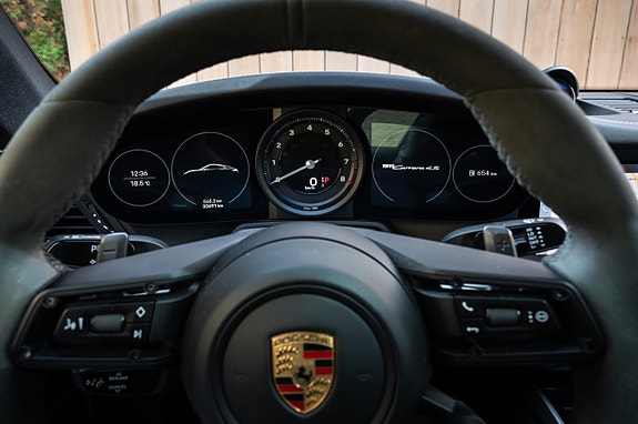 Porsche 911 24 of 30