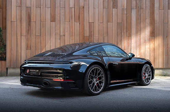 Porsche 911 13 of 30