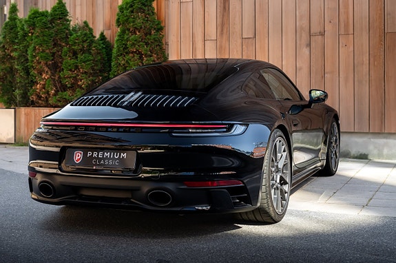 Porsche 911 12 of 30