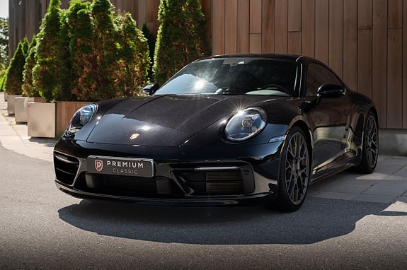 Porsche 911 4 of 30
