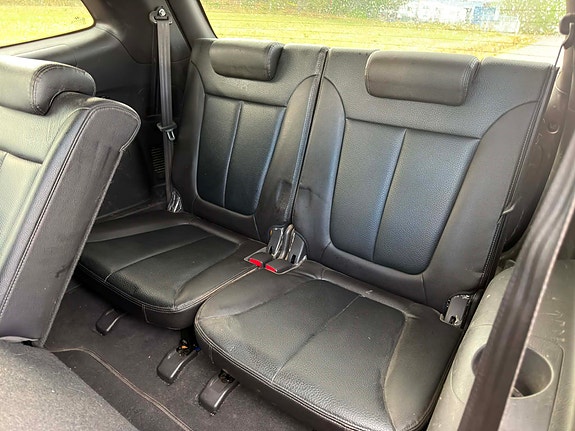 Hyundai Santa Fe 8 of 8