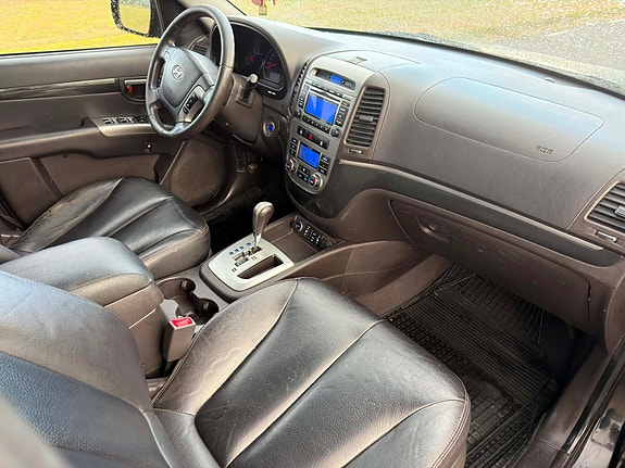 Hyundai Santa Fe 5 of 8