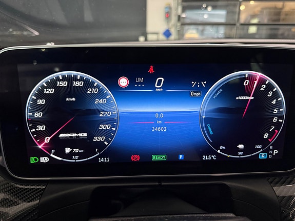 Mercedes-Benz C63 20 of 30