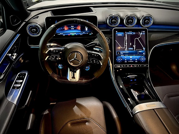 Mercedes-Benz C63 7 of 30