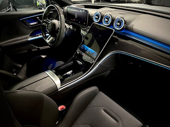 Mercedes-Benz C63 13 of 30
