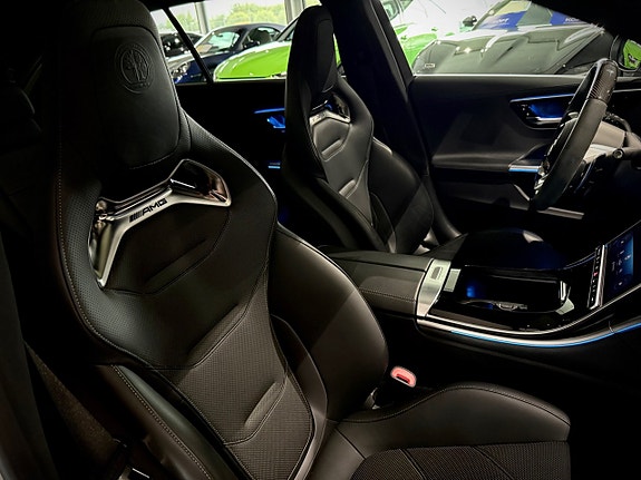 Mercedes-Benz C63 15 of 30