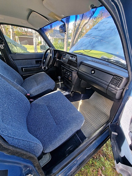 Volvo 240 4 of 12