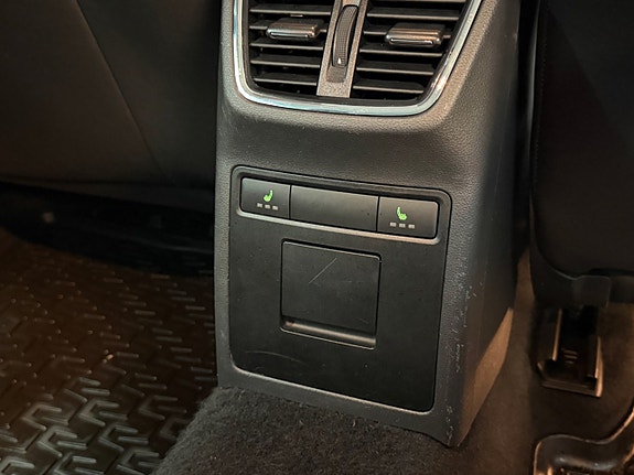 Skoda Octavia Scout 12 of 26