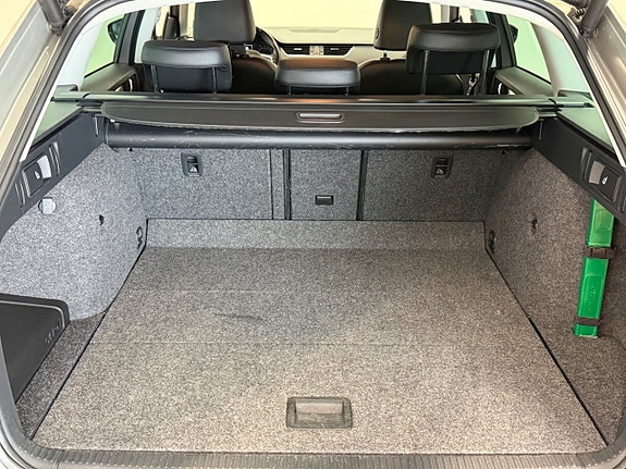 Skoda Octavia Scout 6 of 26