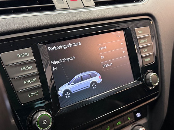 Skoda Octavia Scout 21 of 26