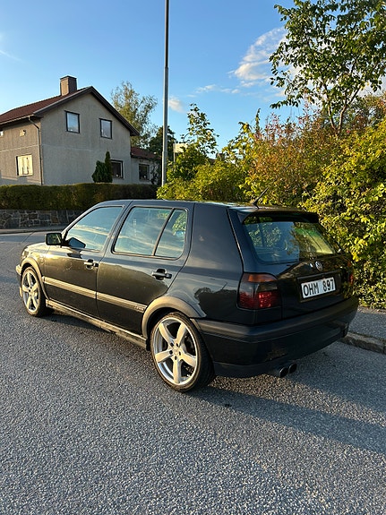 Volkswagen Golf III 4 of 11