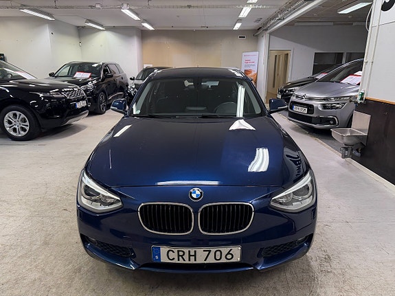 BMW 118d 6 of 12