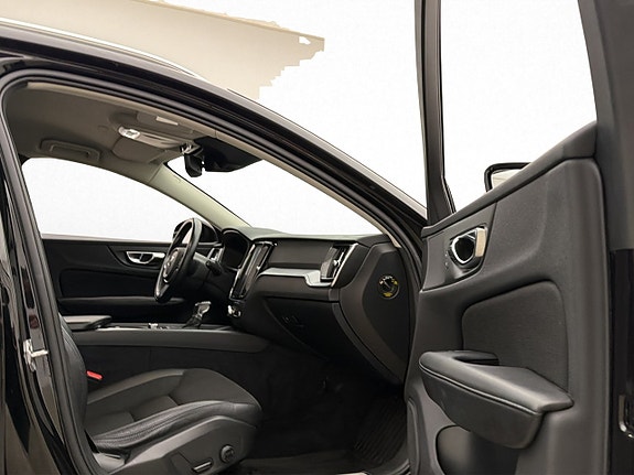 Volvo V60 12 of 29