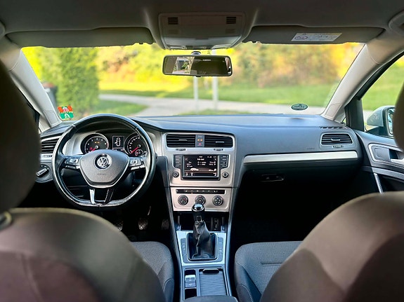 Volkswagen Golf VII 9 of 10