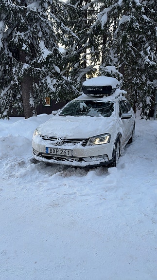 Volkswagen Passat Alltrack 3 of 7