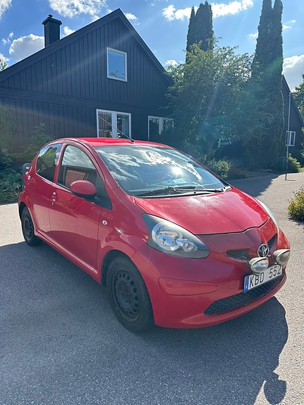 Toyota Aygo 3 of 5