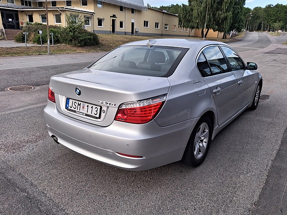 BMW 520d 3 of 3