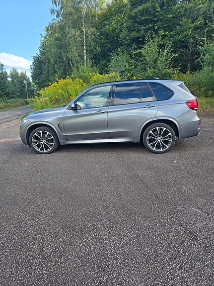 BMW X5 4 of 9