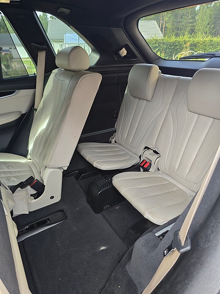 BMW X5 9 of 9