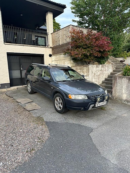 Volvo XC70 3 of 10