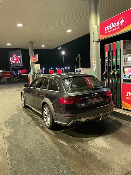 Audi A4 allroad 11 of 12