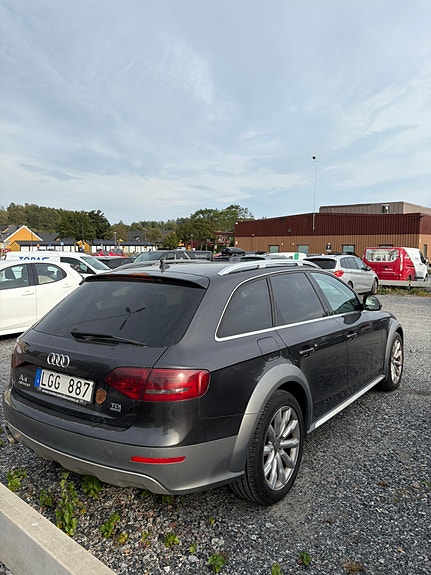 Audi A4 allroad 3 of 12