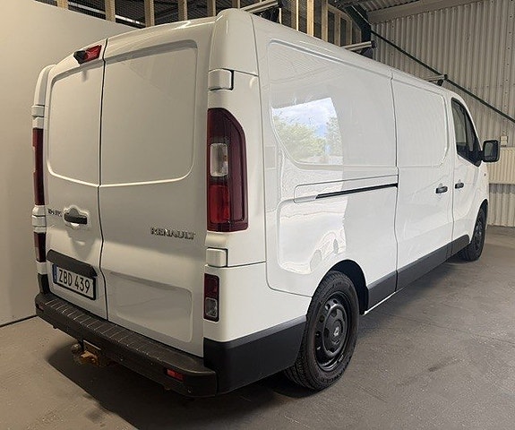 Renault Trafic 4 of 6