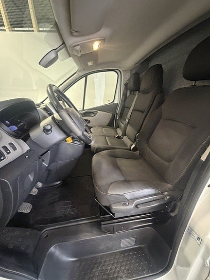 Renault Trafic 5 of 6