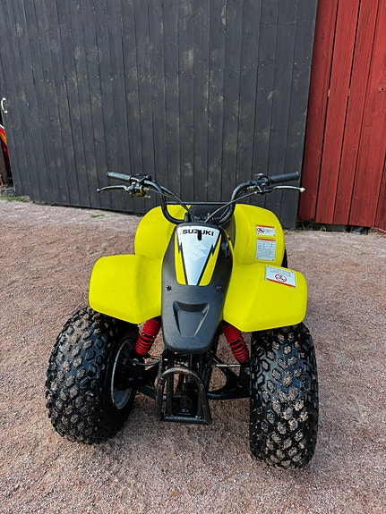 Suzuki LT-50 2 of 4