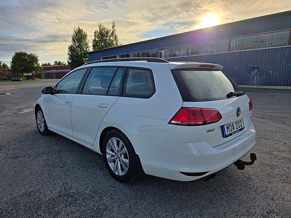 Volkswagen Golf VII 2 of 7