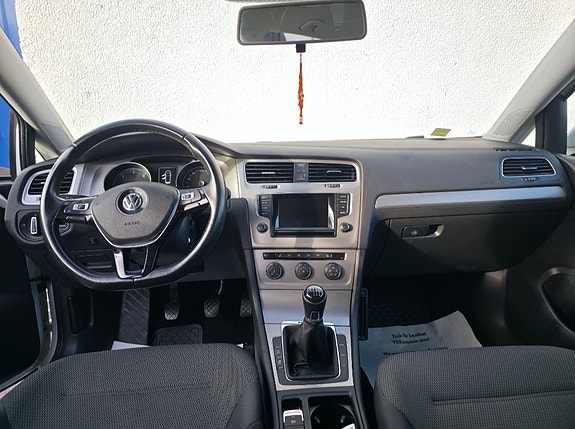 Volkswagen Golf VII 4 of 7