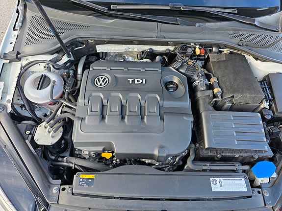 Volkswagen Golf VII 7 of 7