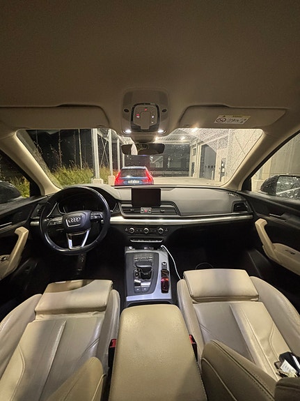 Audi Q5 9 of 13