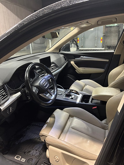 Audi Q5 6 of 13