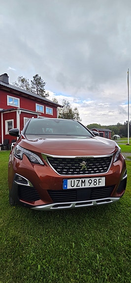 Peugeot 3008 2 of 7
