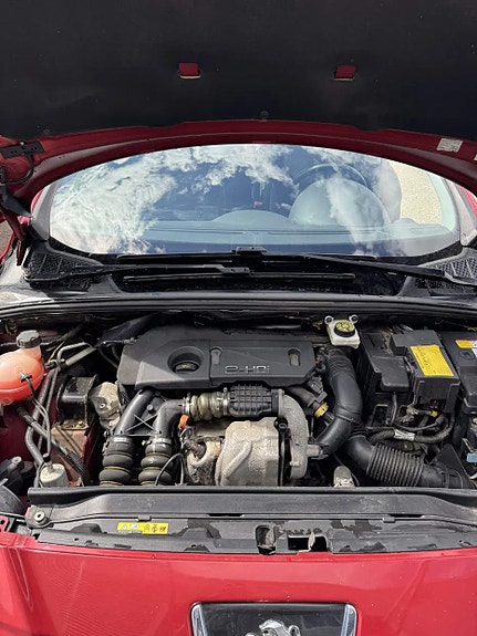 Peugeot 308 8 of 8