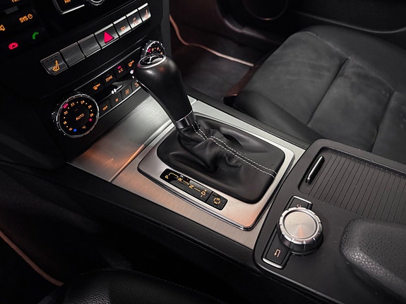 Mercedes-Benz C180 15 of 20