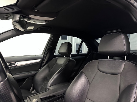 Mercedes-Benz C180 10 of 20