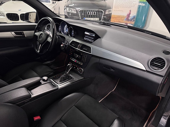 Mercedes-Benz C180 14 of 20