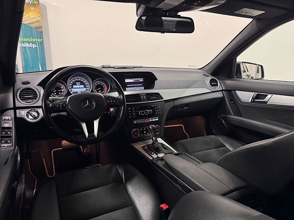 Mercedes-Benz C180 11 of 20