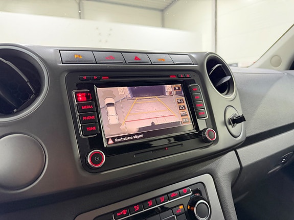 Volkswagen Amarok 14 of 15
